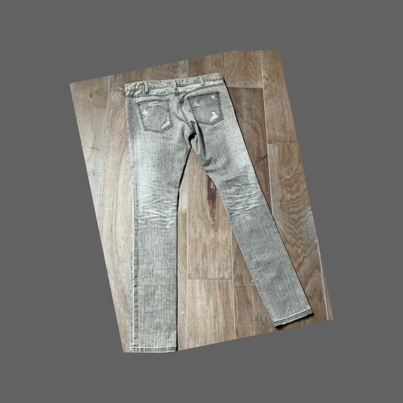 BIRD BY JUICY COUTURE DISTRESSED GRAY JEANS - Picture 3 of 9